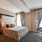 Lutece Port Royal 4* Paris