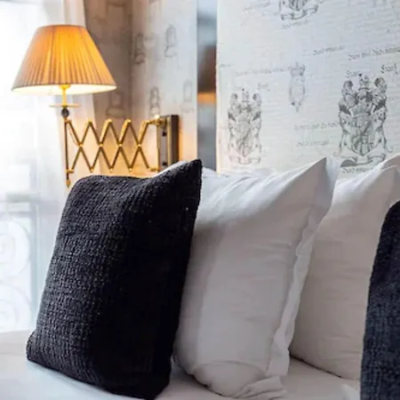Lutece Port Royal Otel Paris