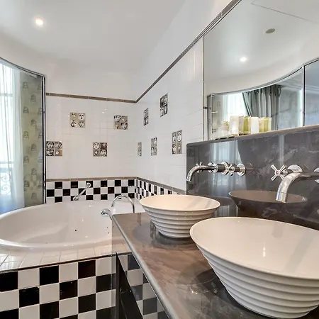 Otel Lutece Port Royal Paris