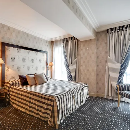 Lutece Port Royal 4* Париж