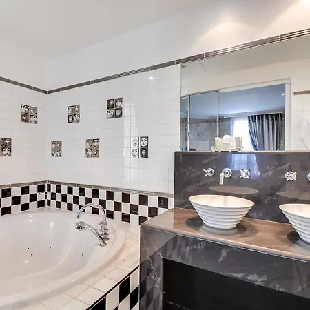Lutece Port Royal Отель 4*