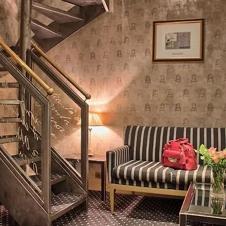 Hotell Lutece Port Royal