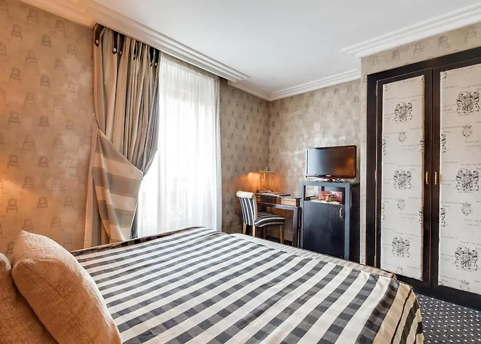 Lutece Port Royal Hotel