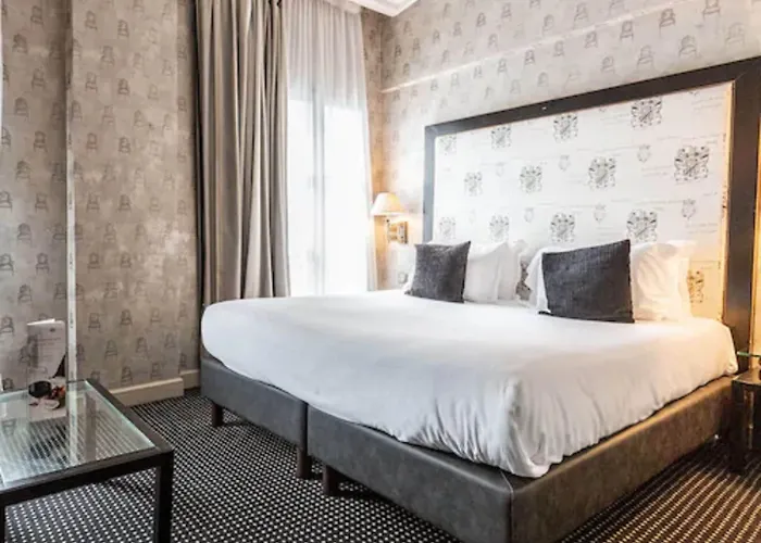 Lutece Port Royal Hotel Paris