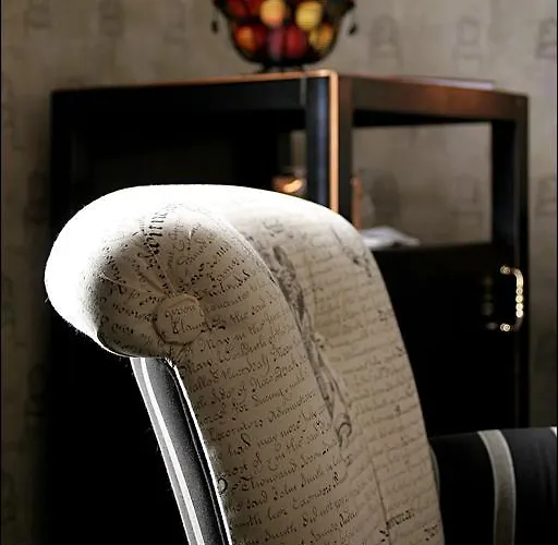 Hotel Lutece Port Royal Paris