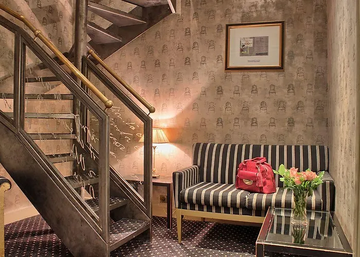 Отель Lutece Port Royal 4*