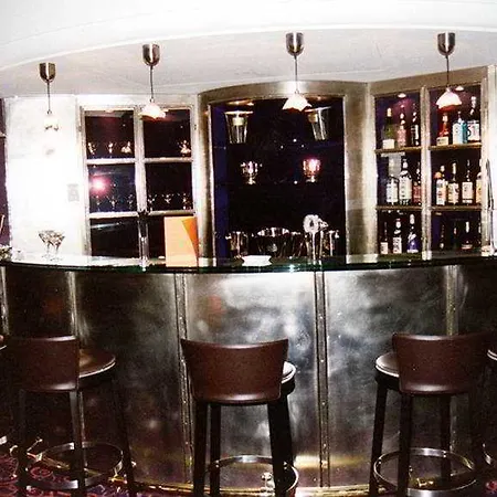 Lutece Port Royal Hotel 4*